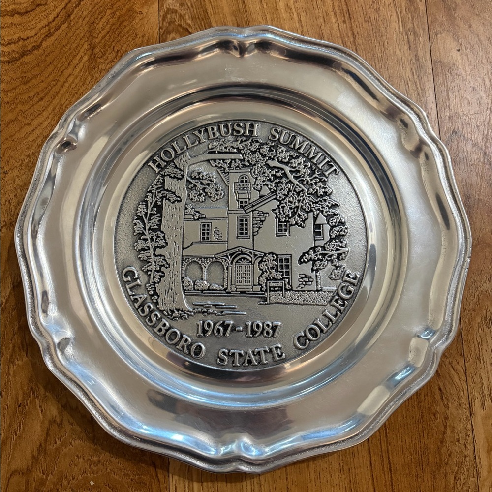 Glassboro State College Hollybush Summit Commemorative Pewter Plate - Silver